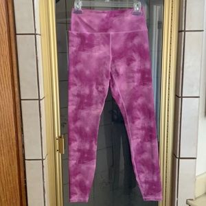 Spiritual Gangster pink tie-dye leggings. Very flattering. EUC